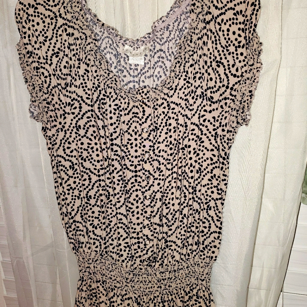 Tweeds short sleeve polka dot blouse